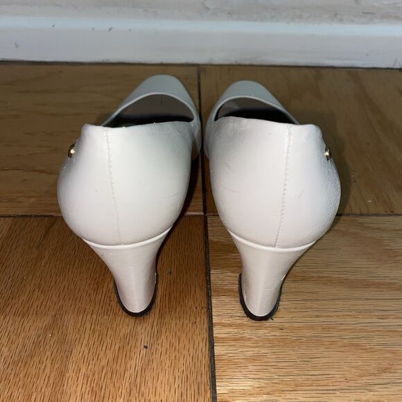 Etienne Aigner White Taylor Point Toe Block Heels Genuine Leather Size 7 M - Picture 5 of 9
